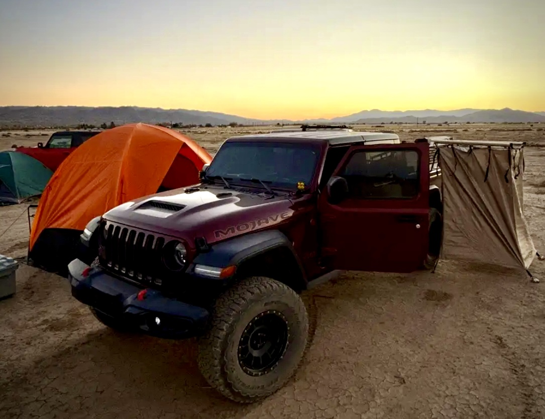 Jeep and Campstash Tent at a California desert campsite